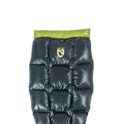 A black and green Pulse™ Endless Promise® Ultralight Backpacking Quilt from NEMO Equipment, featuring the NEMO logo on the front, displayed against a white background.